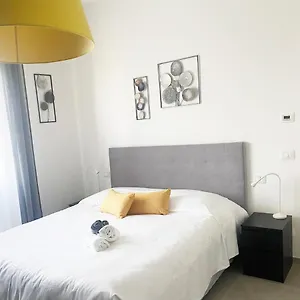  Bed & Breakfast Enjoy